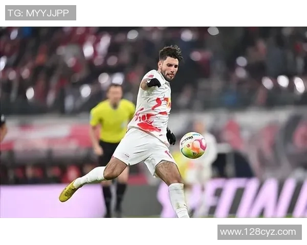 足球界重炮之王谁主沉浮 揭开那些惊天远射的传奇瞬间