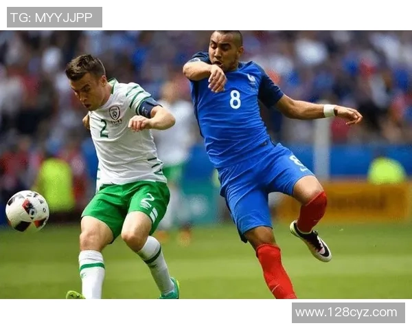 足球球星腹部训练秘诀提升核心力量与比赛表现的全面解析 足球球星腹部训练秘诀提升核心力量与比赛表现的全面解析