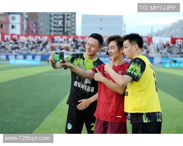 卡什闪耀绿茵场展现足球巨星风采点燃球迷激情梦想 卡什闪耀绿茵场展现足球巨星风采点燃球迷激情梦想